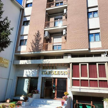 Hotel Napoleon Pontremoli Dış mekan fotoğraf