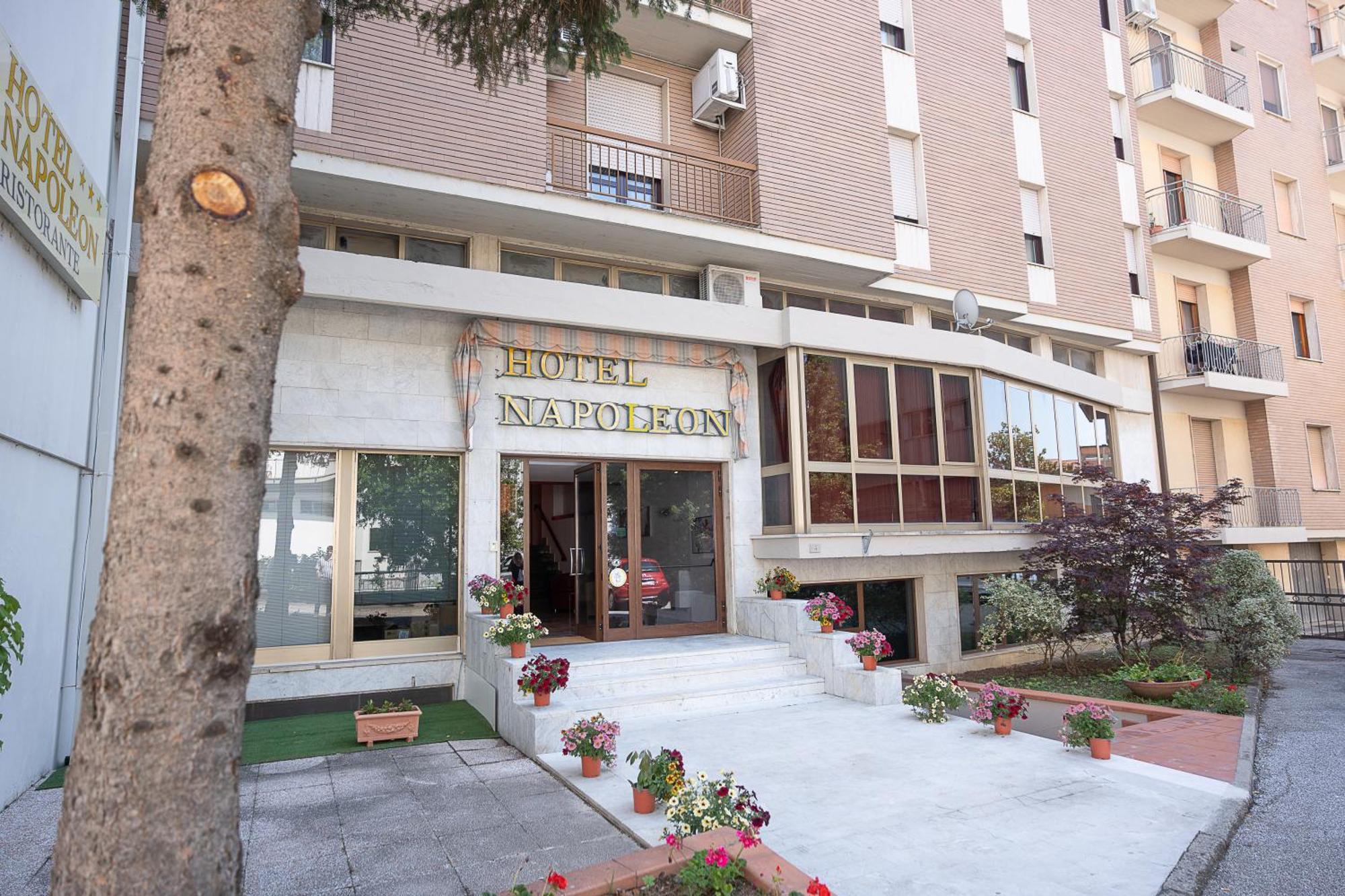 Hotel Napoleon Pontremoli Dış mekan fotoğraf